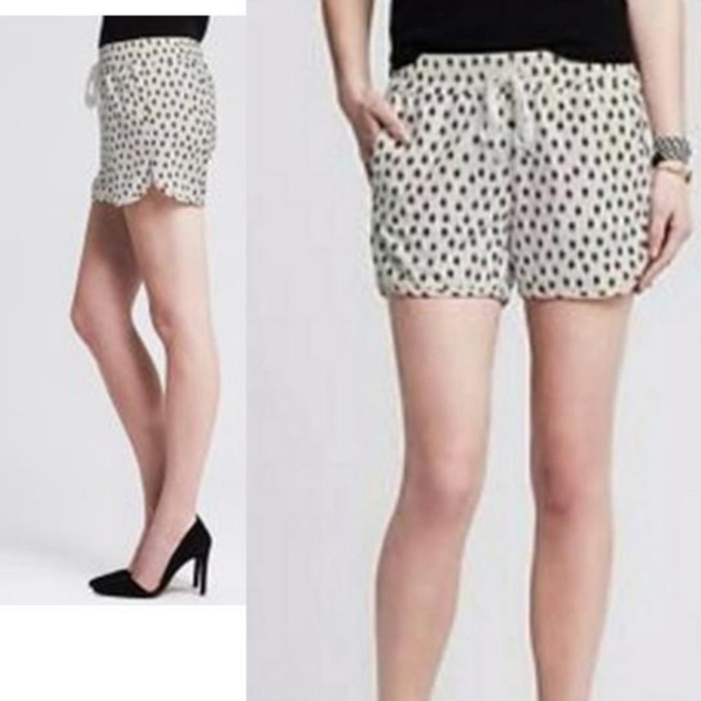 Banana Republic soft dot shorts